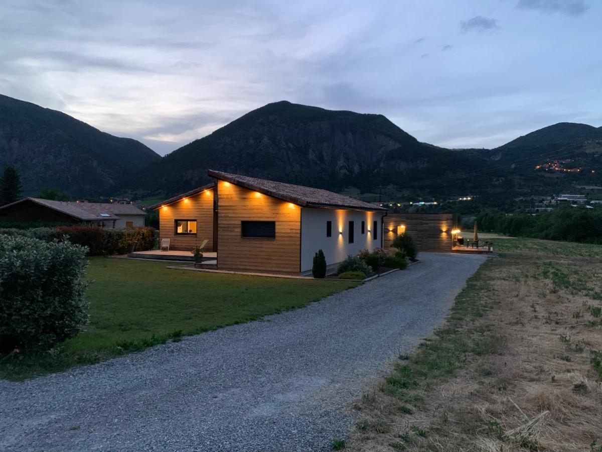 Charmant Logement Entre Lac Et Montagne Rochebrune  Exterior photo
