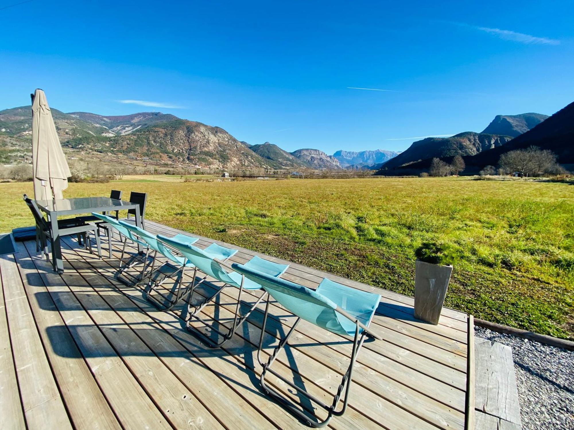 Charmant Logement Entre Lac Et Montagne Rochebrune  Exterior photo